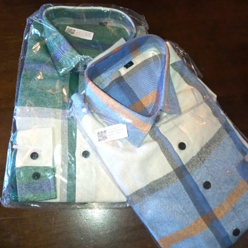 Lot of 2 Large men's button up dress shirts shirt